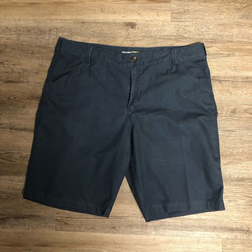Cabelas Women’s Navy Shorts Size 18
